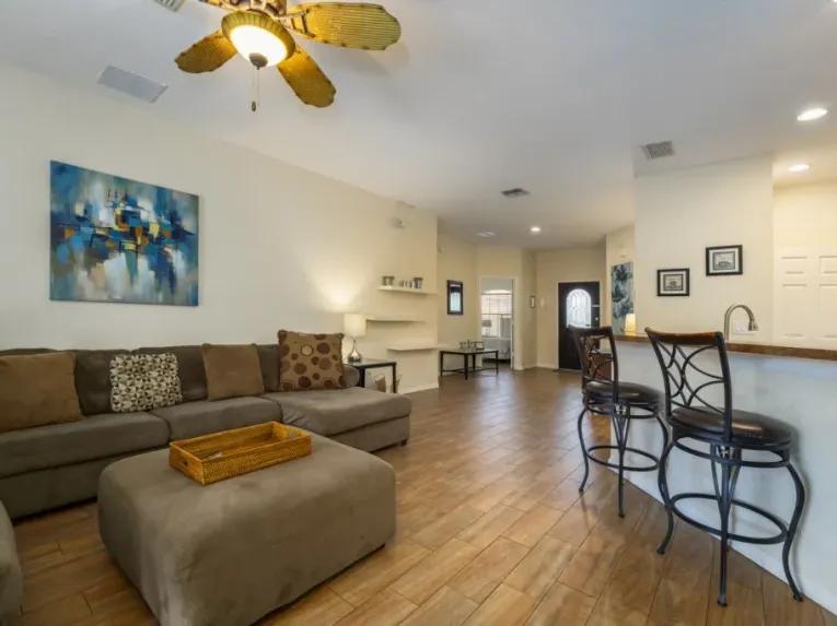 High Grove (29684) 4-bedroom Villa in Clermont