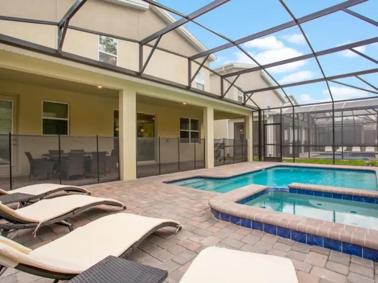 Storey Lake (7400) 9-bedroom Villa in Kissimmee