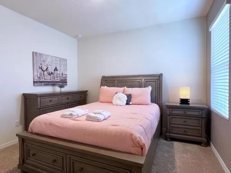 Solterra (24400) 5-bedroom Villa in Davenport