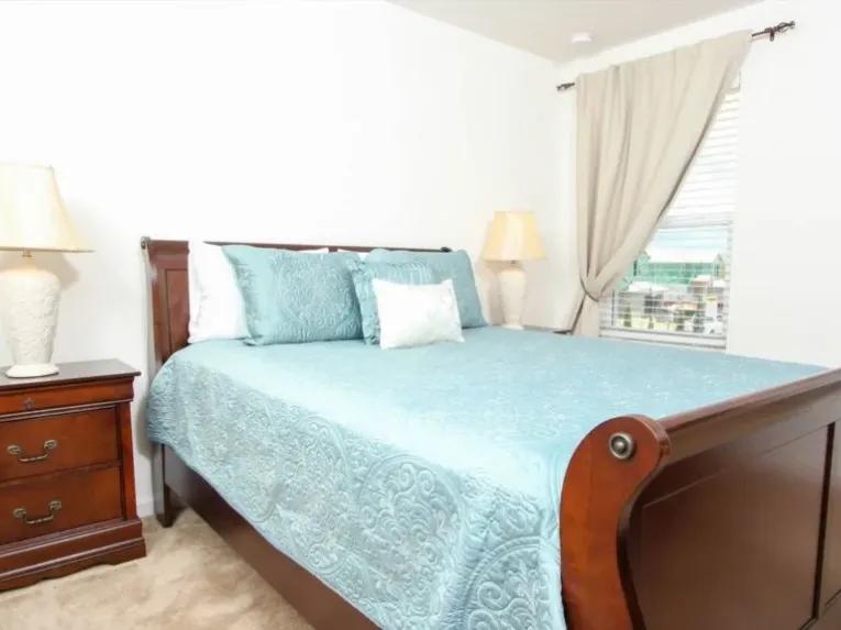Solterra (4648) 6-bedroom Villa in Davenport