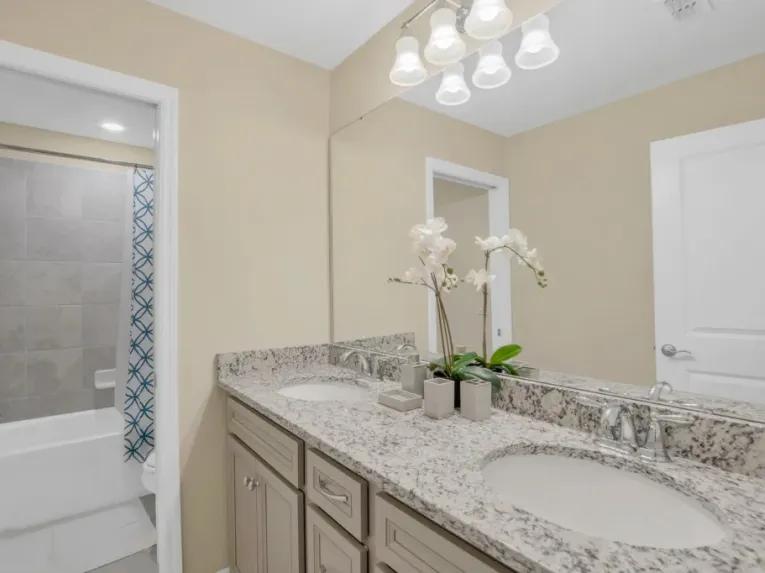 Windsor Island (4937) 7-bedroom Villa in Davenport
