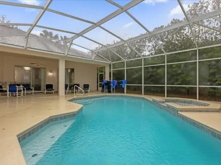 Highlands Reserve (11680) 5-bedroom Villa in Davenport