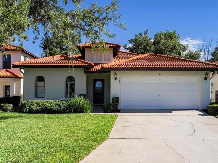 High Grove (29677) 4-bedroom Villa in Clermont