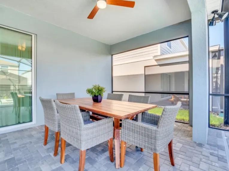 Windsor Island (7025) 8-bedroom Villa in Davenport
