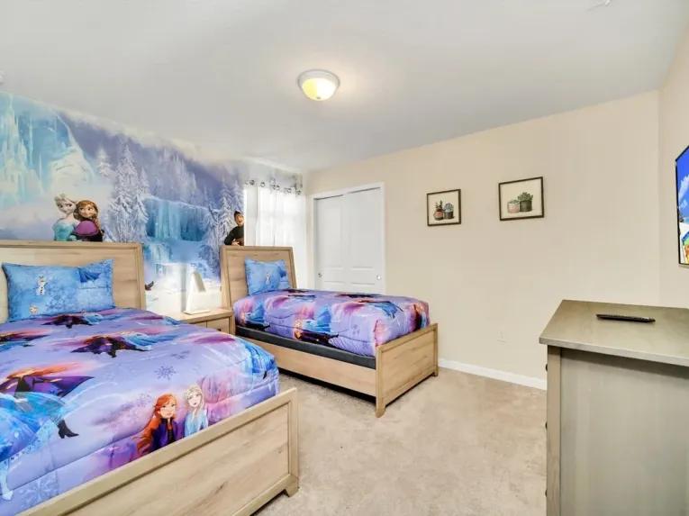 Windsor Island (24872) 6-bedroom Villa in Davenport