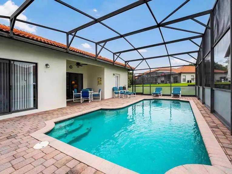 High Grove (29683) 4-bedroom Villa in Clermont