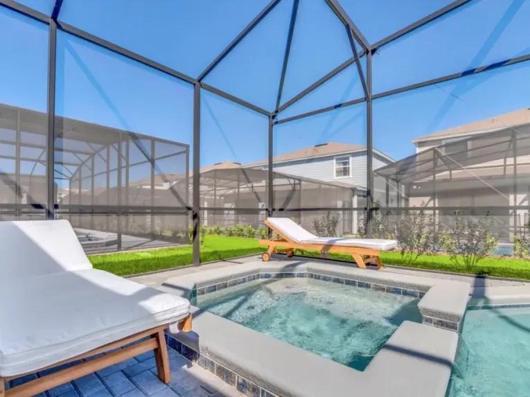 Windsor Island (7025) 8-bedroom Villa in Davenport