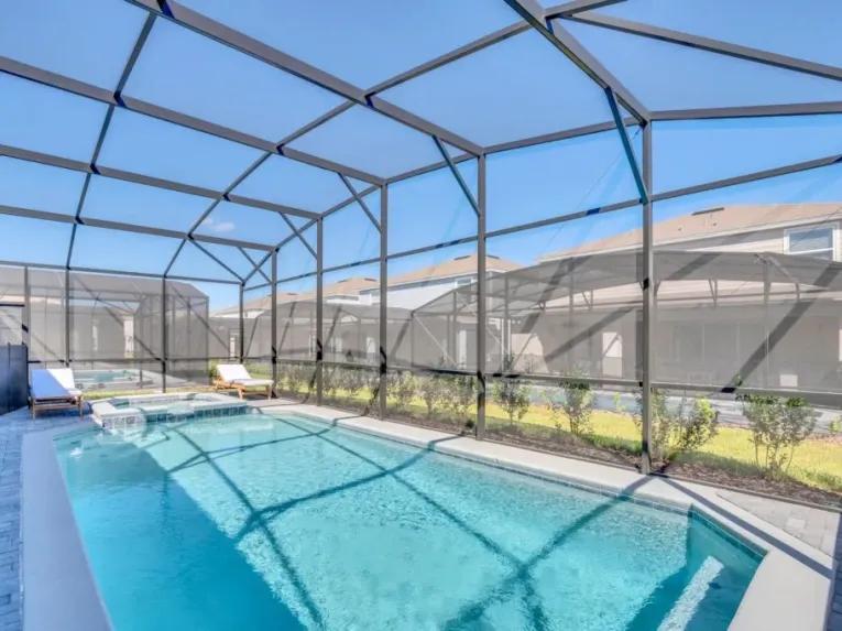 Windsor Island (7025) 8-bedroom Villa in Davenport