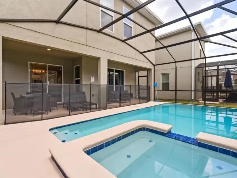 Storey Lake (34549) 6-bedroom Villa in Kissimmee