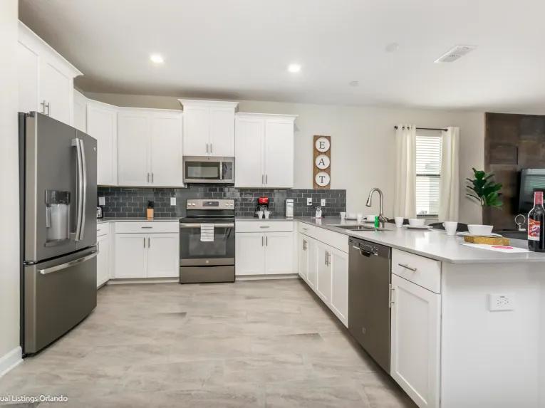 Storey Lake (26055) 9-bedroom Villa in Kissimmee