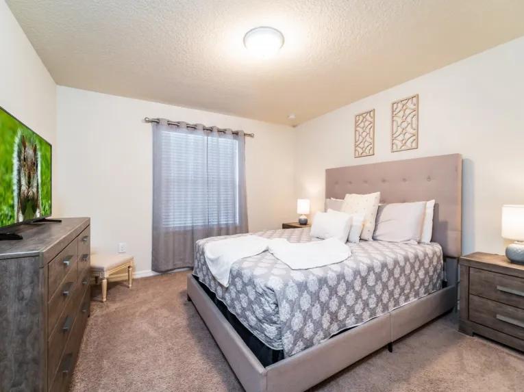 Solterra (5833) 6-bedroom Villa in Davenport