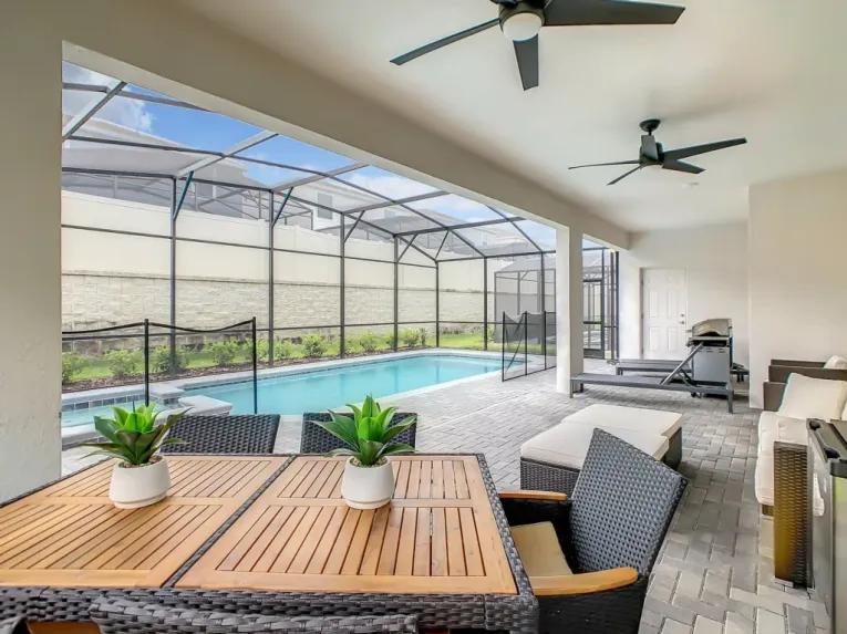 Windsor Island (34235) 8-bedroom Villa in Davenport