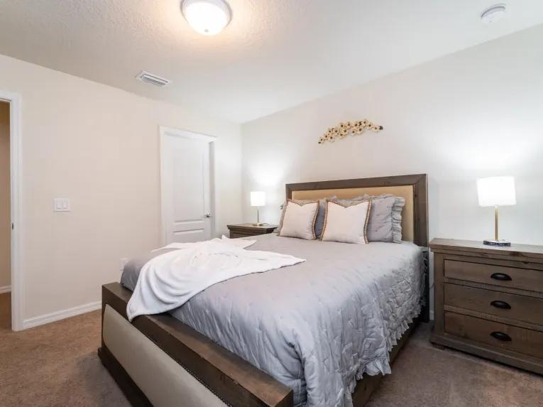 Solterra (5833) 6-bedroom Villa in Davenport
