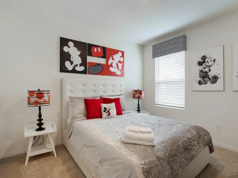 Solterra (24945) 7-bedroom Villa in Davenport