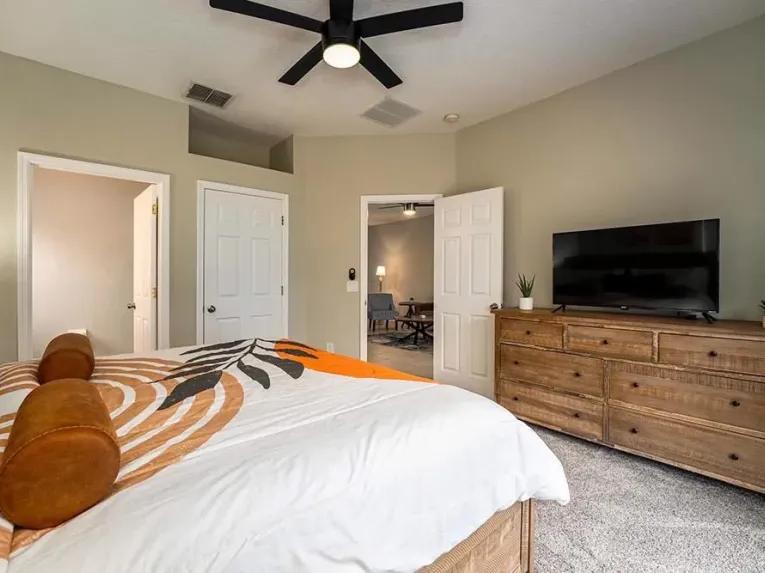 High Grove (29676) 4-bedroom Villa in Clermont