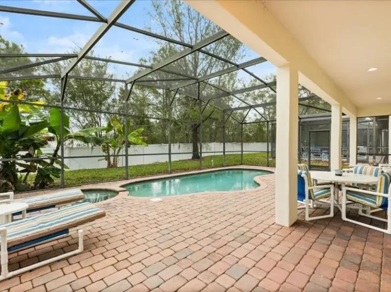 High Grove (1410) 4-bedroom Villa in Clermont