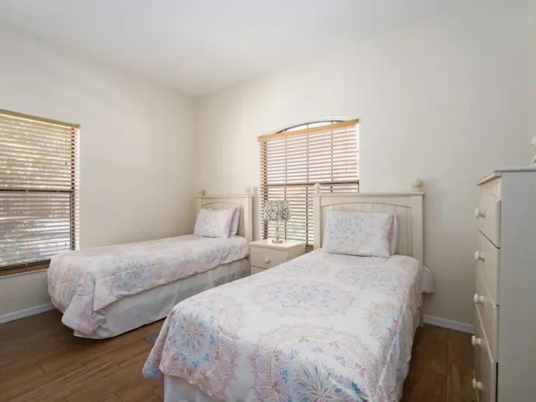 High Grove (29684) 4-bedroom Villa in Clermont
