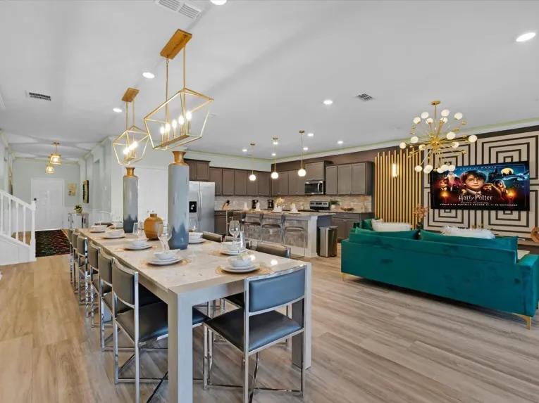 Windsor Island (11628) 10-bedroom Villa in Davenport