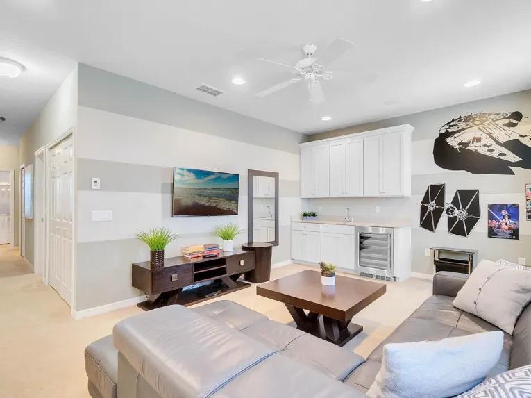 Solterra (24943) 9-bedroom Villa in Davenport