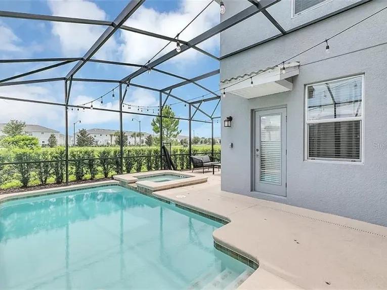 Storey Lake (5985) 5-bedroom Villa in Kissimmee