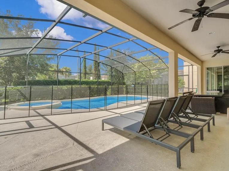 Solterra (24943) 9-bedroom Villa in Davenport