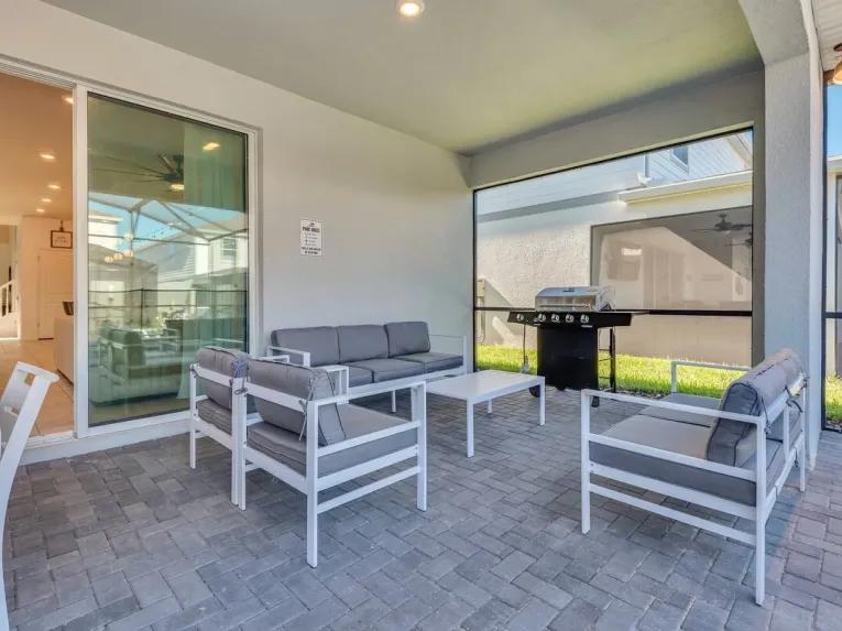 Windsor Island (24901) 8-bedroom Villa in Davenport
