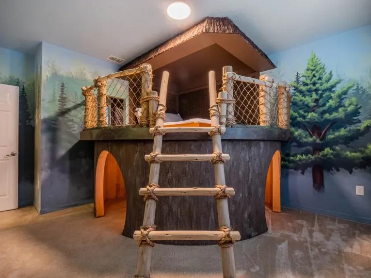 Solterra (7729) 11-bedroom Villa in Davenport