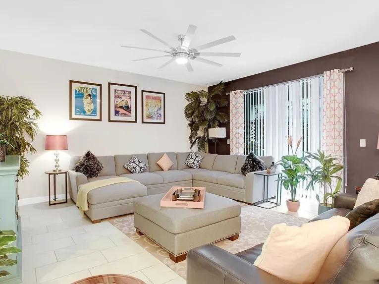 Solterra (6818) 5-bedroom Villa in Davenport