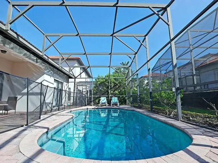 High Grove (7011) 4-bedroom Villa in Clermont