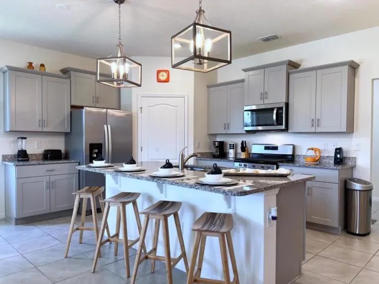 Solterra (24400) 5-bedroom Villa in Davenport