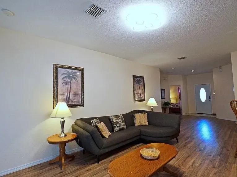 High Grove (7011) 4-bedroom Villa in Clermont