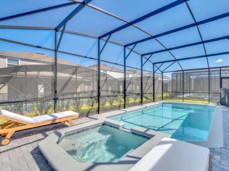 Windsor Island (7025) 8-bedroom Villa in Davenport