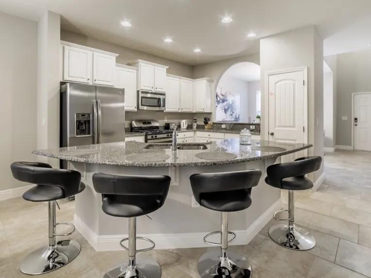Solterra (5696) 6-bedroom Villa in Davenport