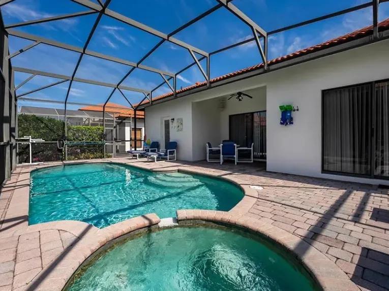 High Grove (29685) 4-bedroom Villa in Clermont
