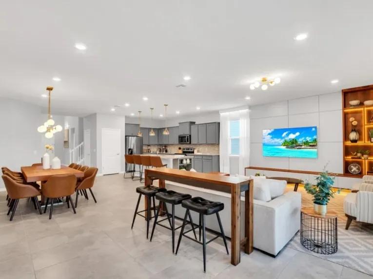 Windsor Island (7025) 8-bedroom Villa in Davenport