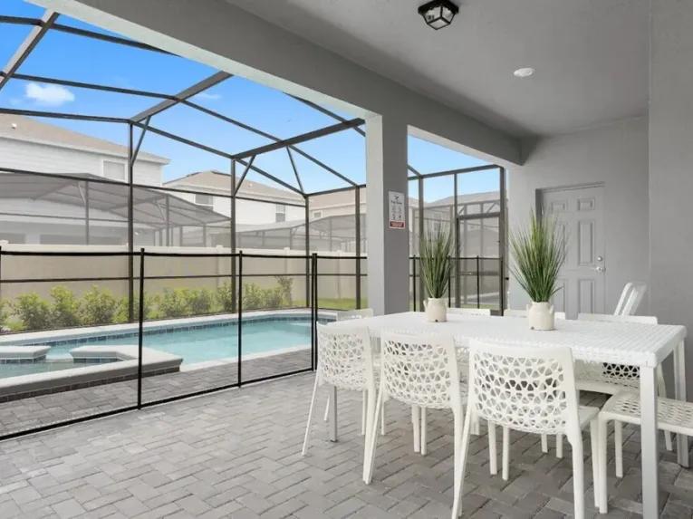 Windsor Island (24903) 7-bedroom Villa in Davenport