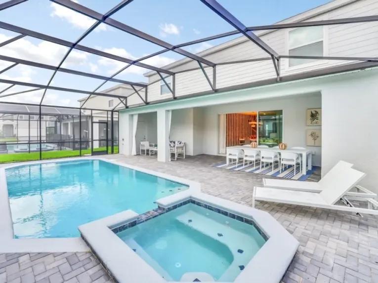 Windsor Island (6990) 10-bedroom Villa in Davenport