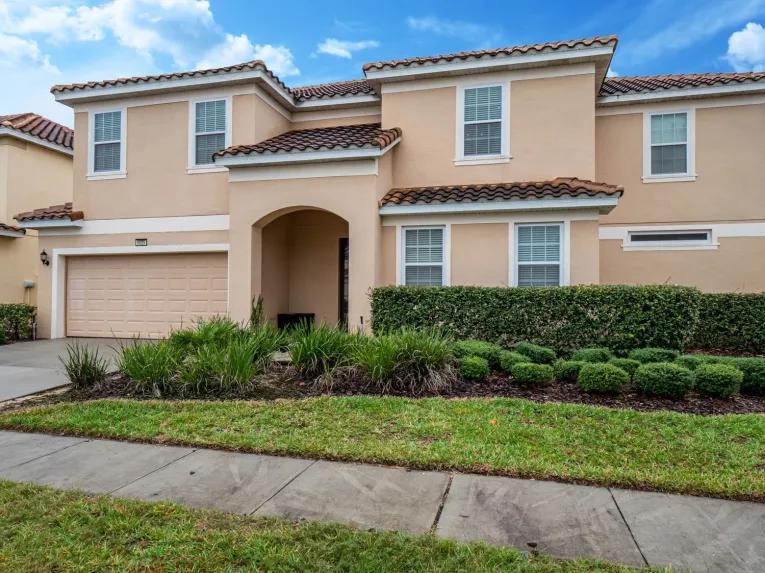 Solterra (7729) 11-bedroom Villa in Davenport