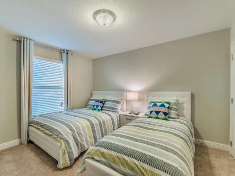 Solterra (5696) 6-bedroom Villa in Davenport