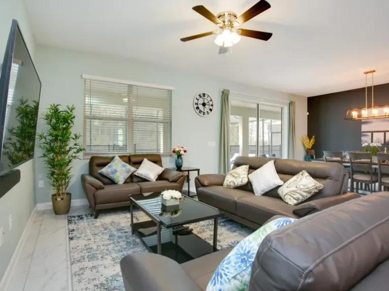 Storey Lake (7400) 9-bedroom Villa in Kissimmee