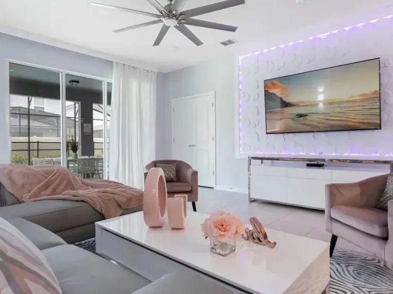Windsor Island (24903) 7-bedroom Villa in Davenport
