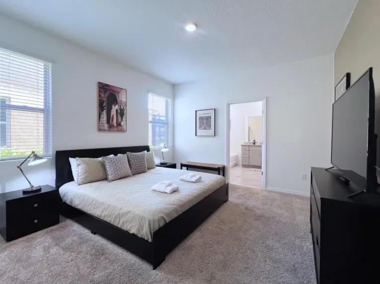 Solterra (24400) 5-bedroom Villa in Davenport