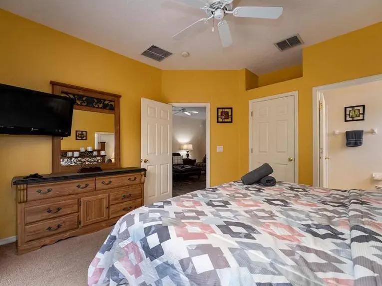High Grove (29680) 4-bedroom Villa in Clermont