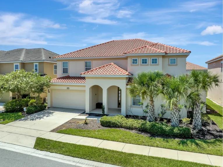 Solterra (7744) 9-bedroom Villa in Davenport