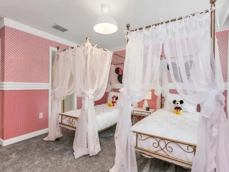 Storey Lake (4348) 9-bedroom Villa in Kissimmee