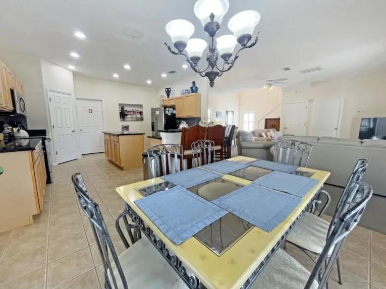 High Grove (29915) 4-bedroom Villa in Davenport
