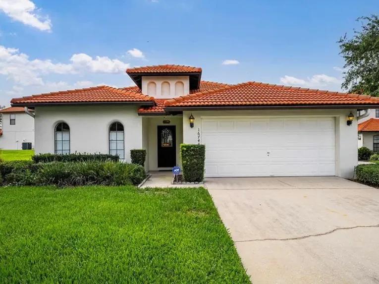 High Grove (29683) 4-bedroom Villa in Clermont