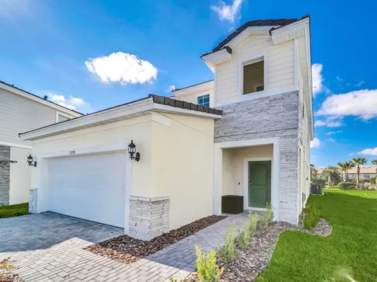 Solterra (6139) 5-bedroom Villa in Davenport
