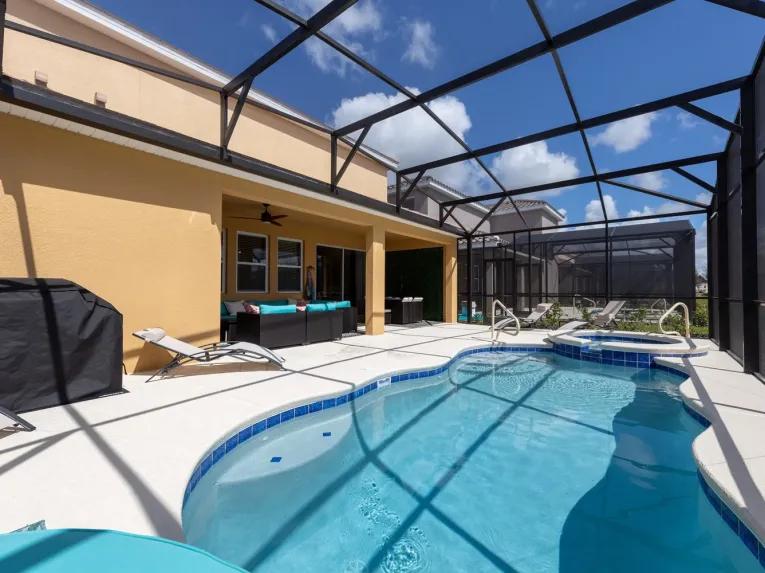 Solterra (5732) 6-bedroom Villa in Davenport