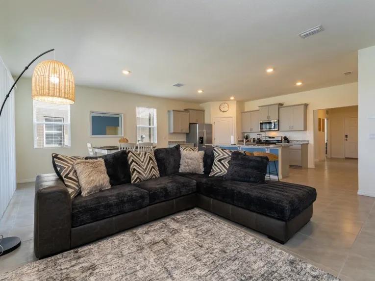 Solterra (7343) 6-bedroom Villa in Davenport